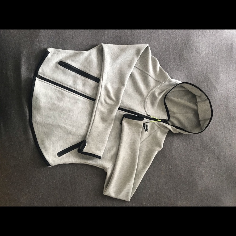 Nike zip up hoodie